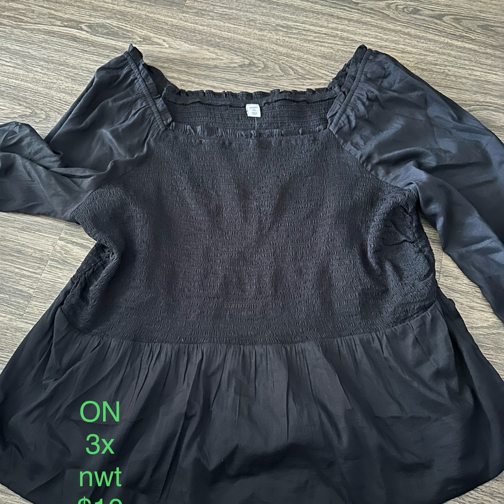 Old navy smocked peplum nwt